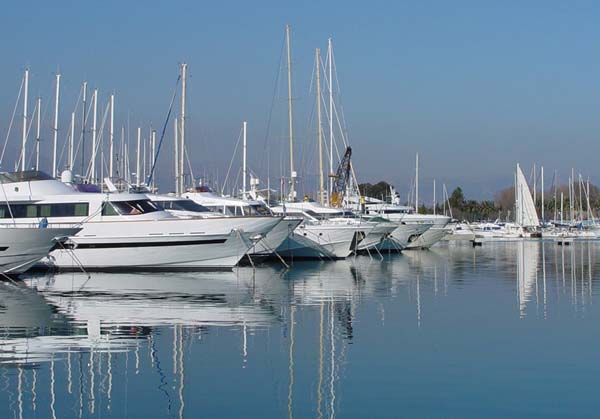 Charter Yachts and Boats
